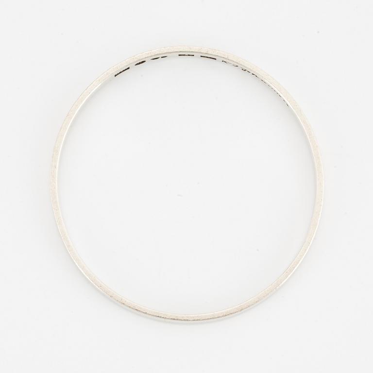 KARL-INGEMAR JOHANSSON, silver bangle.