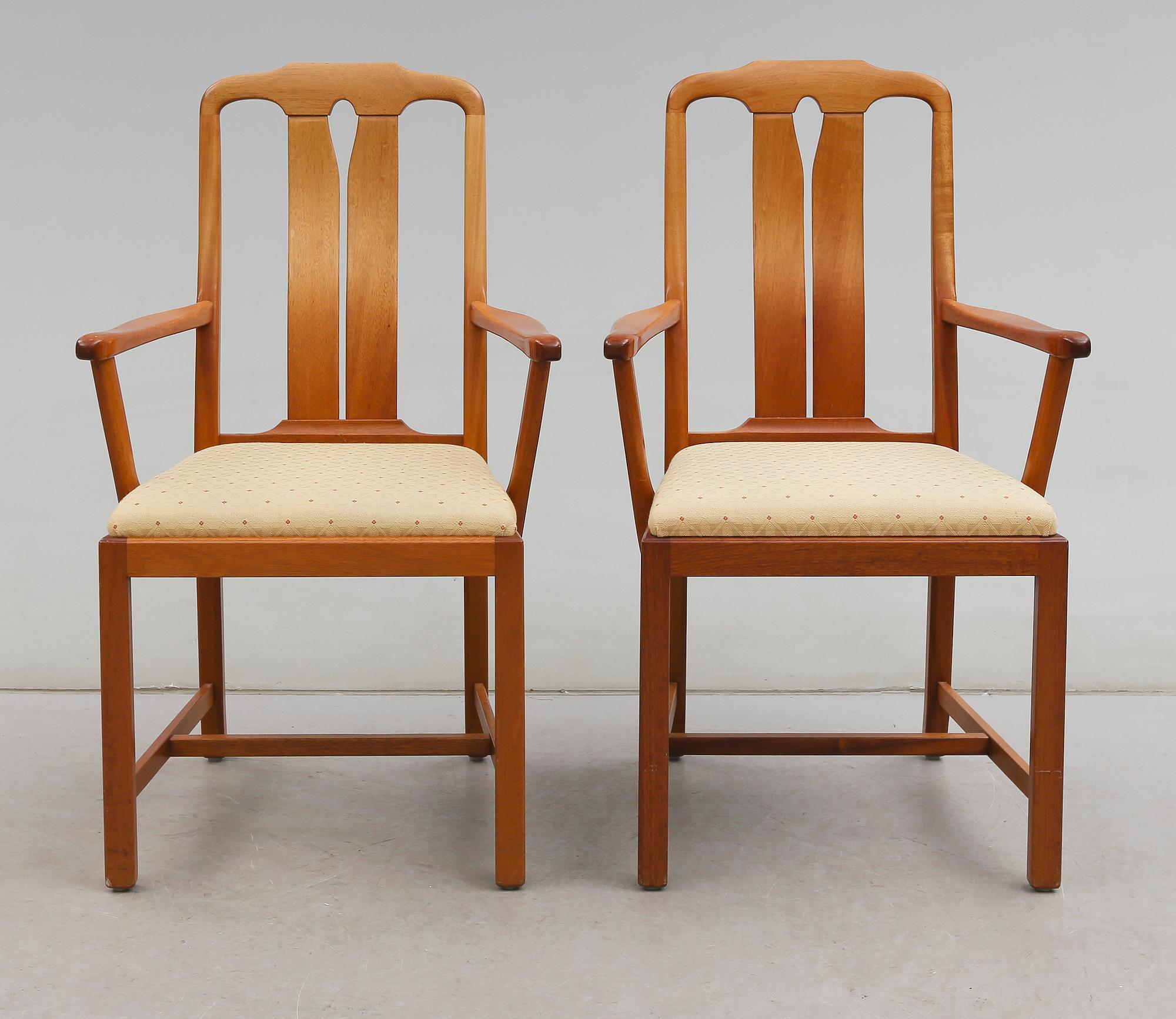 KARMSTOLAR, 1 par, "Ambassadör", Carl Malmsten, Åfors Möbelfabrik, 1900-talets andra hälft.