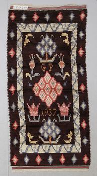 RYAMATTA, med monogram GF och datering 1937. 205 x 105 cm.