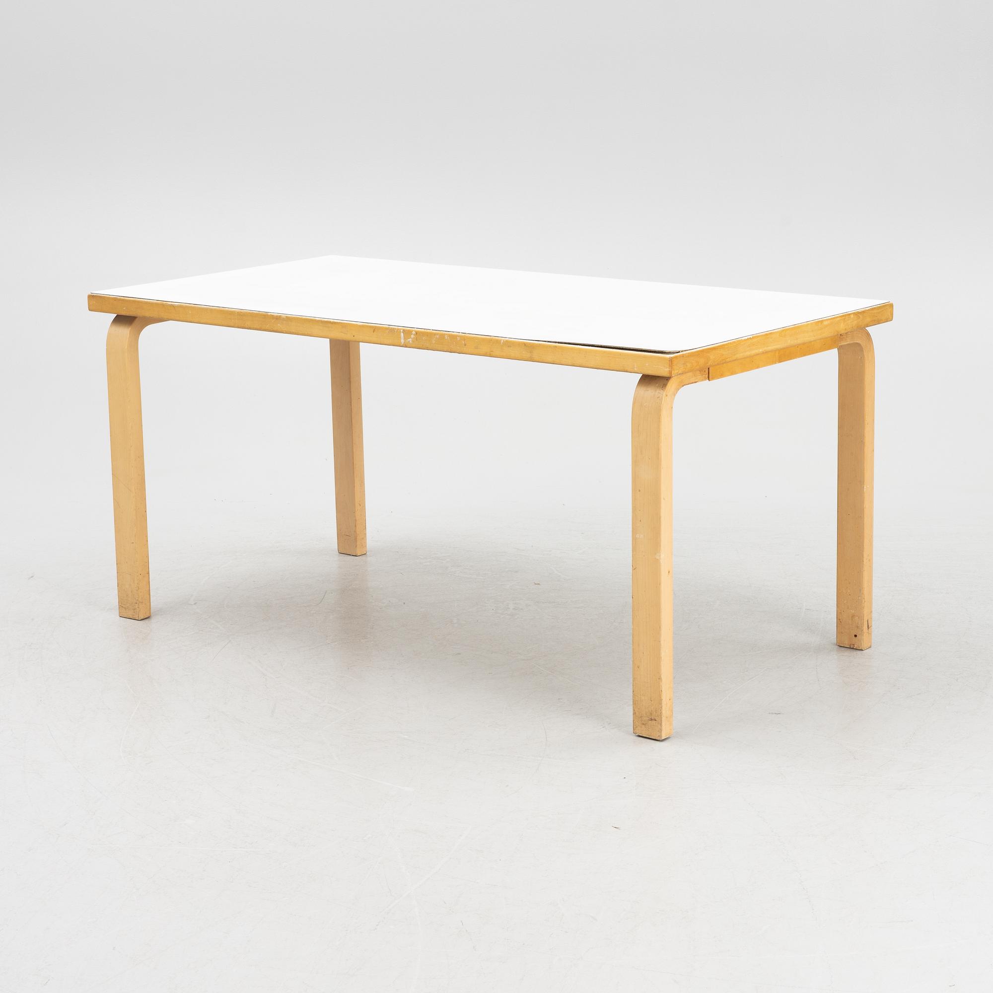 Alvar Aalto, a model '97' dining table, Artek, Finland.