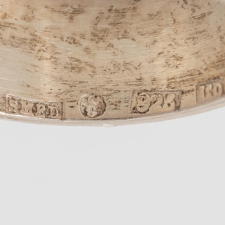 Lars Arby, fem ringar, silver, en med agat.