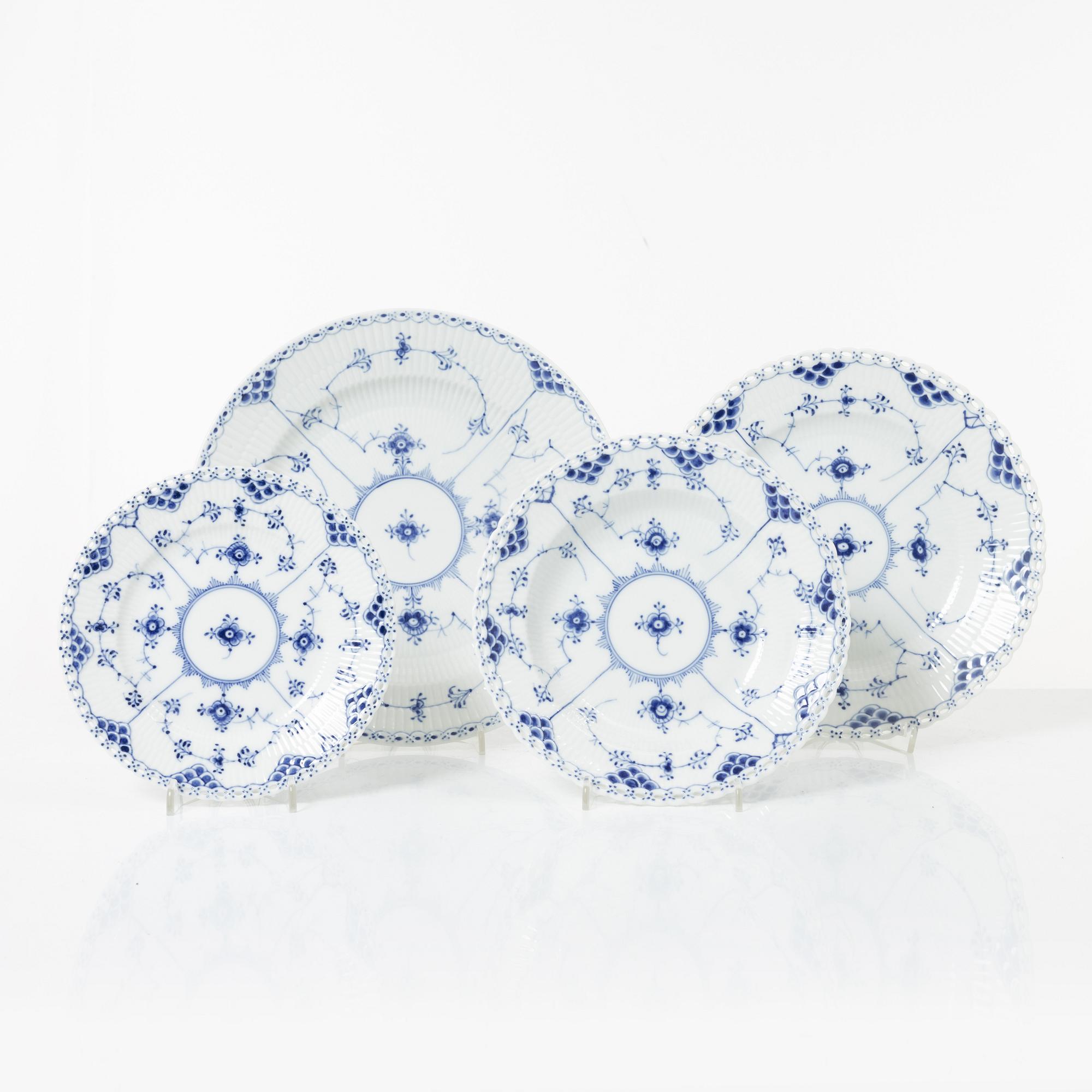 Royal Copenhagen, dinner and coffee service, 81 pcs, Blue Fluted, Full and Half Lace.