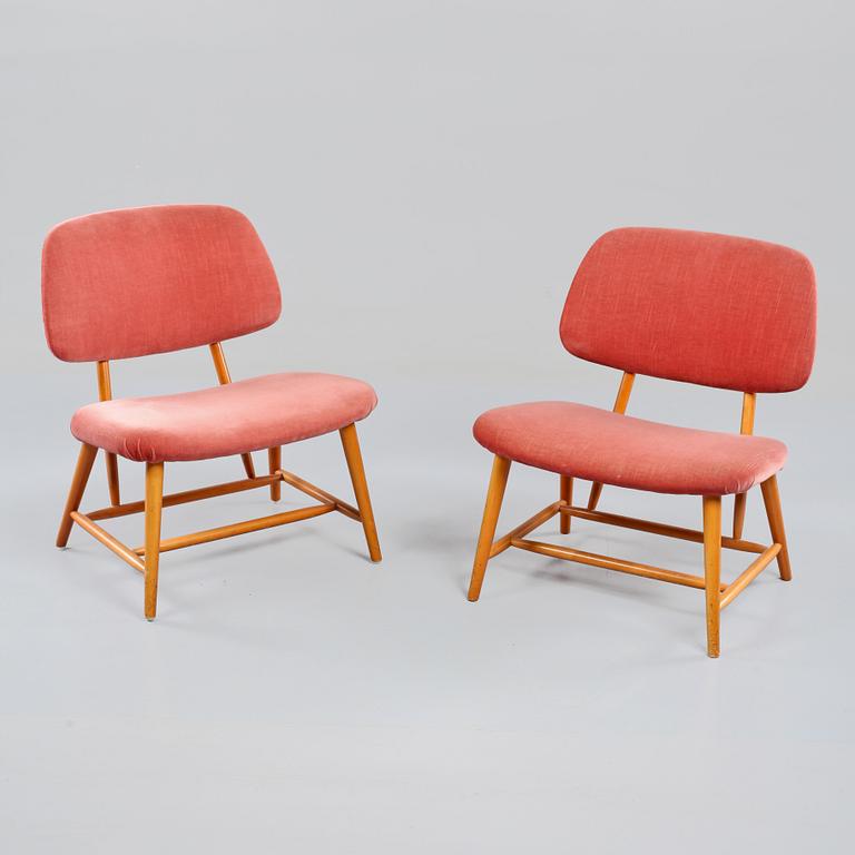 STOLAR, ett par, "TeVe", Alf Svensson, Ljungs Industrier, modellen formgiven 1953.