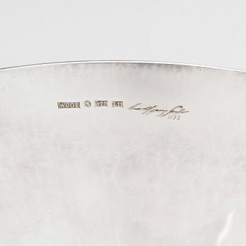 Wolfgang Gessl, a sterling silver and qvartz bowl, Ateljé Wolfgang Gessl, Stockholm 2009.