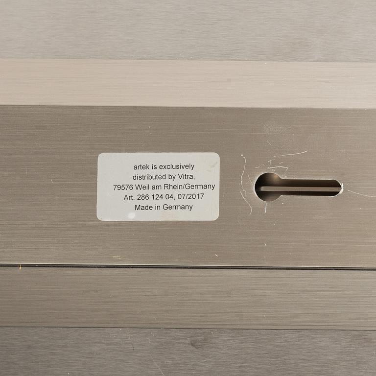 Daniel Rybakken, A '124°' mirror, Artek.