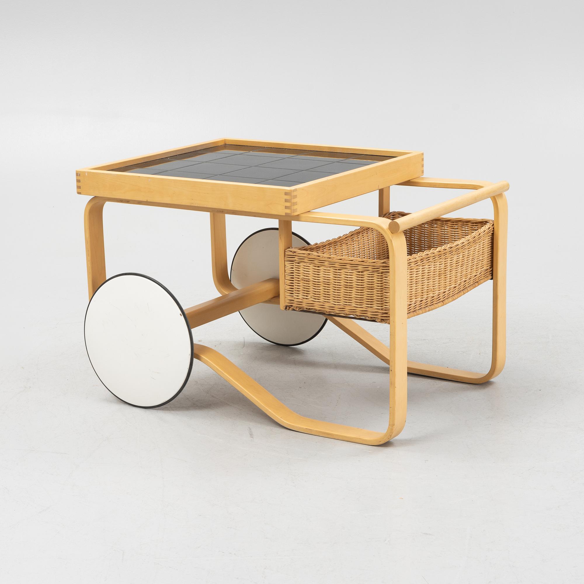 Alvar Aalto, serveringsvagn/tevagn modell 900, Artek, Finland.