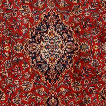 MATTA, Meshed, ca 291 x 195 cm.