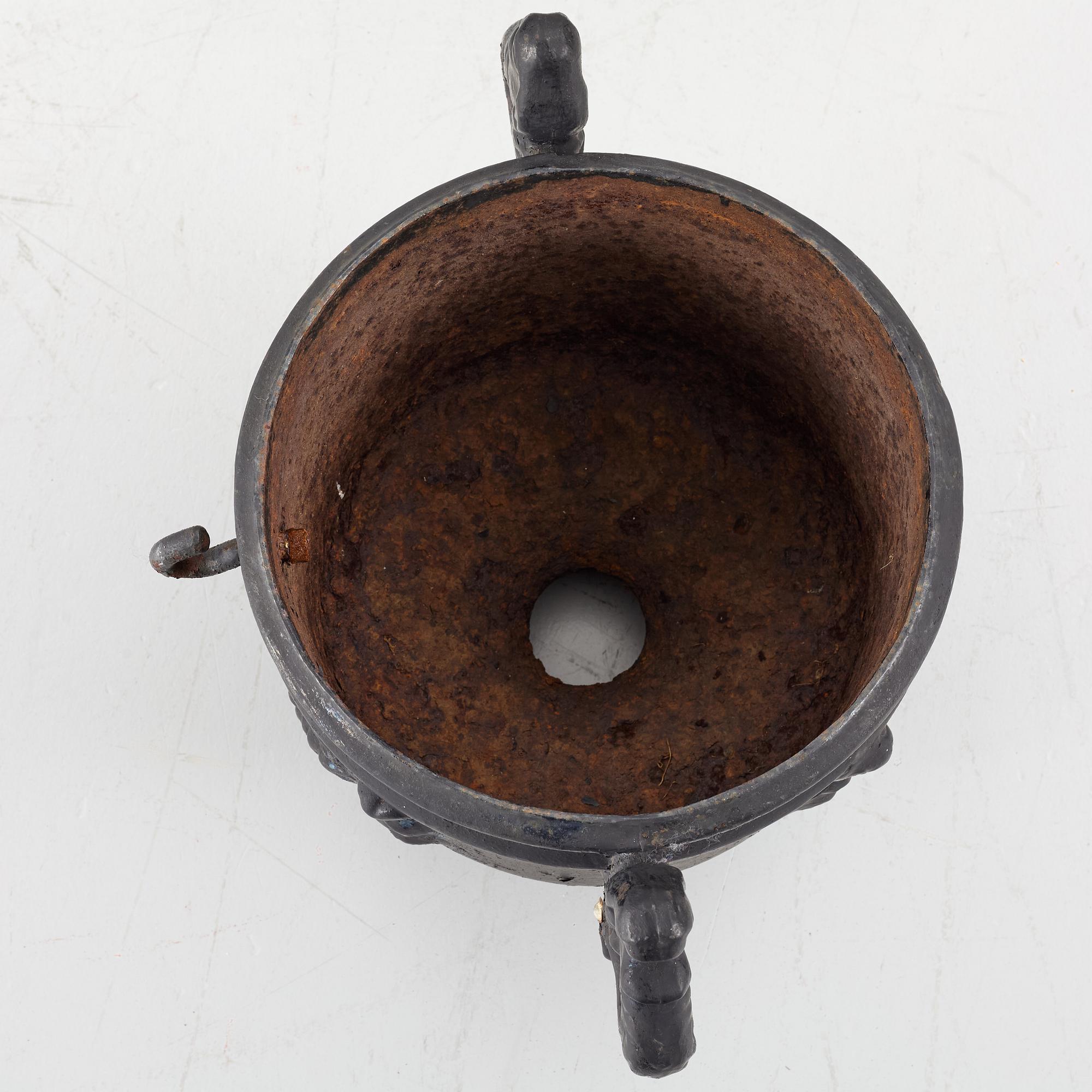 A cast iron garden urn, Stavsjö Bruk, 20th century.