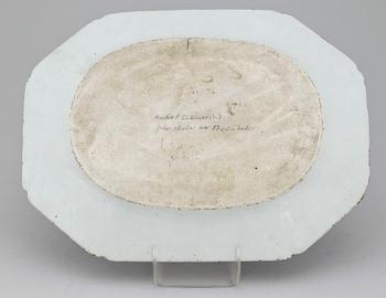 STEKFAT, porslin, Kina, Qianlong (1736-1796).
