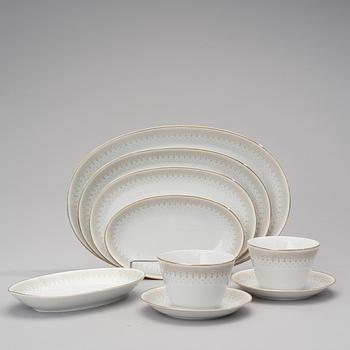 MATSERVIS, 70 delar, porslin, "Noblesse", Hutschenreuther, Selb, Tyskland 1950-60-tal.