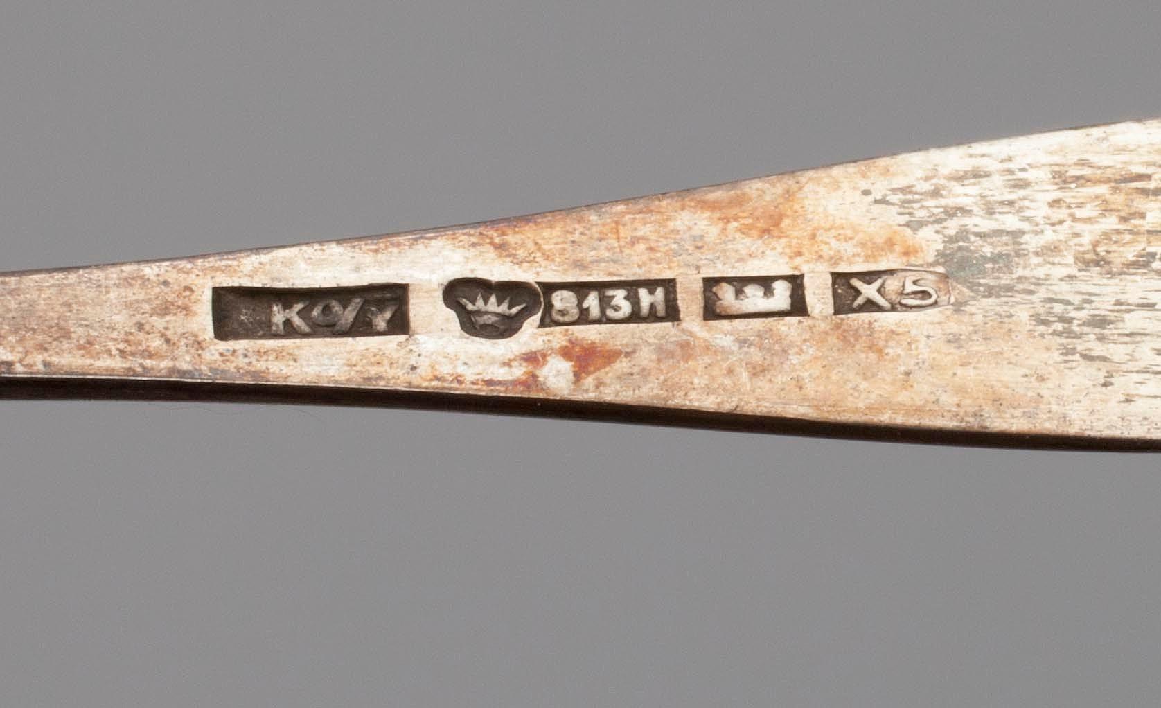 PARTI BESTICK, 11 st, silver, diverse finska stämplar. Vikt ca 214 g.