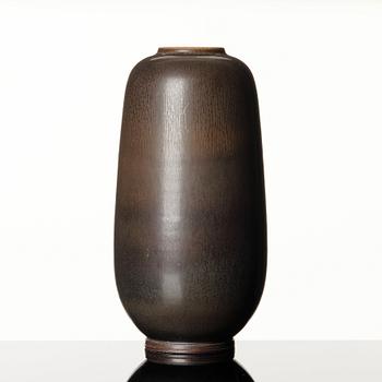 Berndt Friberg, a stoneware vase, Gustavsberg studio, Sweden 1959.