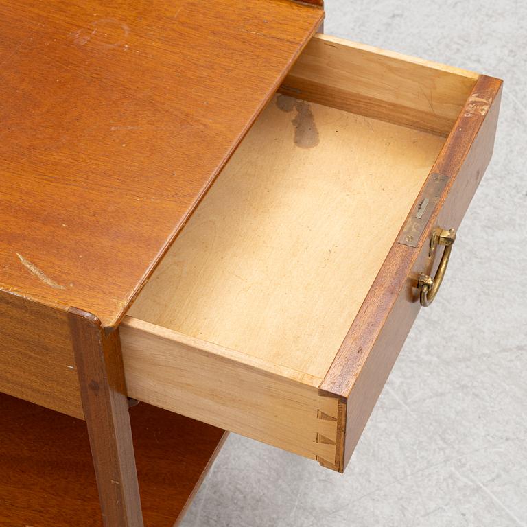 Josef Frank, a model 914 bedside table, Svenskt Tenn, before 1985.