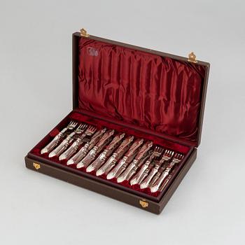 Fiskbestick, 24 st, nysilver, England, 1900-tal.