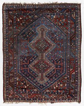 A Khamse rug, ca 190 x 150 cm.