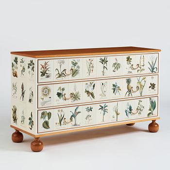 Josef Frank, a mahogany chest of drawers 'Flora Linné', Svenskt Tenn, Sweden 2007, made in a limited edition of model nr 1050.