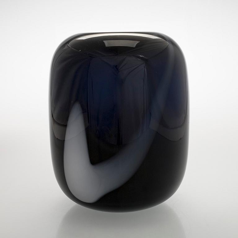 Timo Sarpaneva, an art object 'Blues' signed Timo Sarpaneva 68 / 1985.