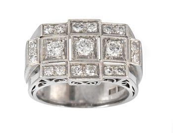 513. RING, set with brilliant- and eight cut diamonds, tot. app. 1 cts.