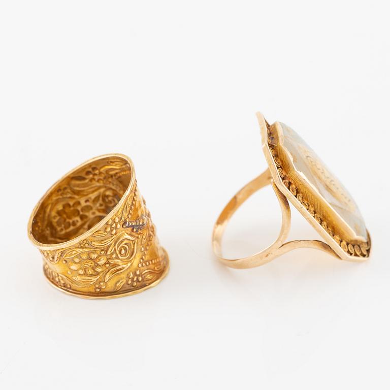 Ringar, 2 st, 18K guld, en sengustaviansk, år 1804.