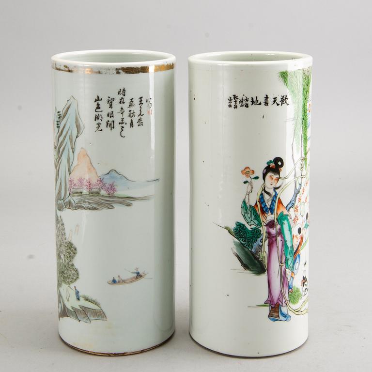 TWO CHINES PORCELAINS BRUSH  STANDS   20TH CENTURY.