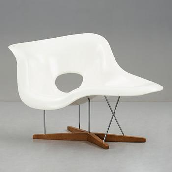 Charles & Ray Eames, "La Chaise", Vitra 21st Century.