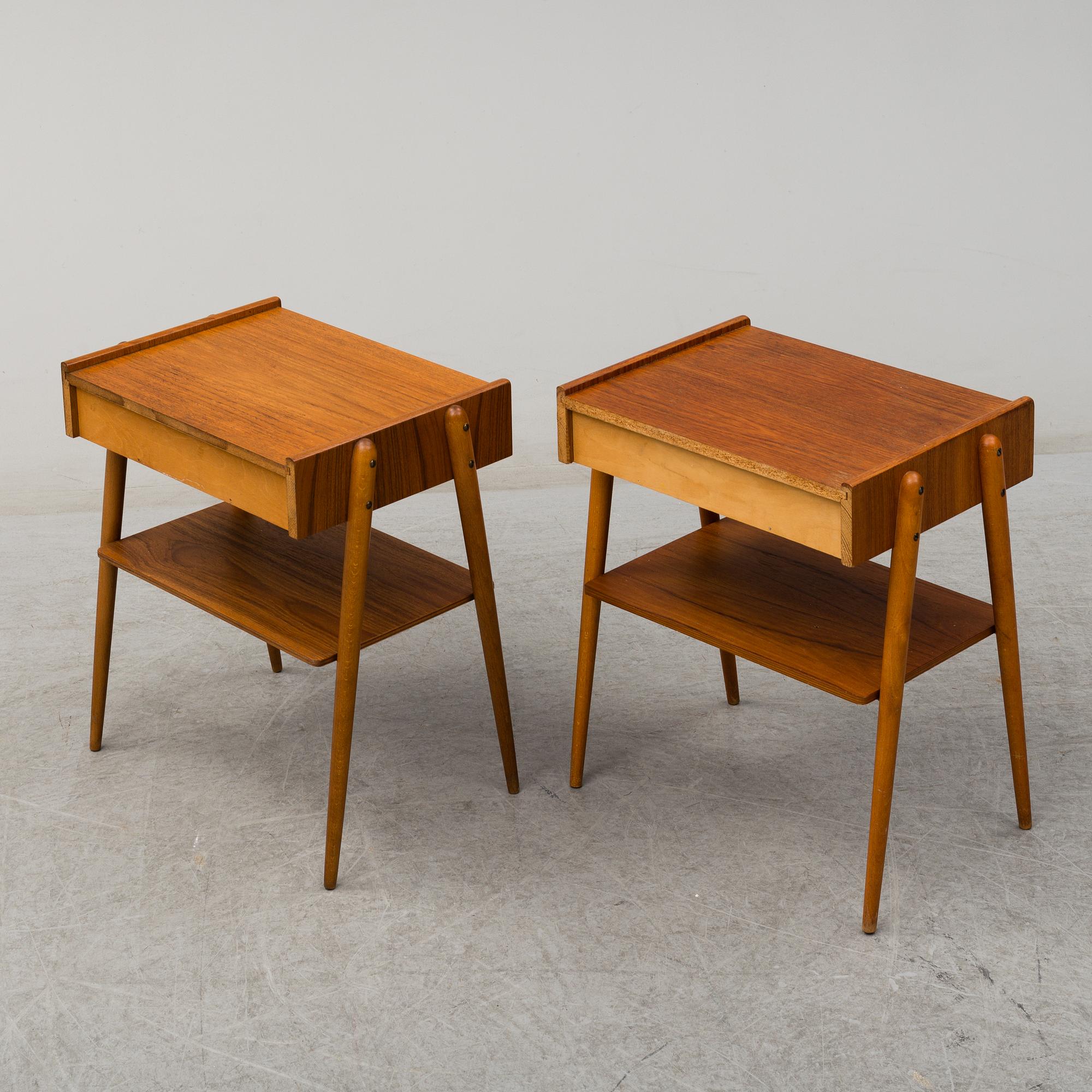 SÄNGBORD, ett par, AB Carlström & Co, Bjärnum, 1950/60-tal.