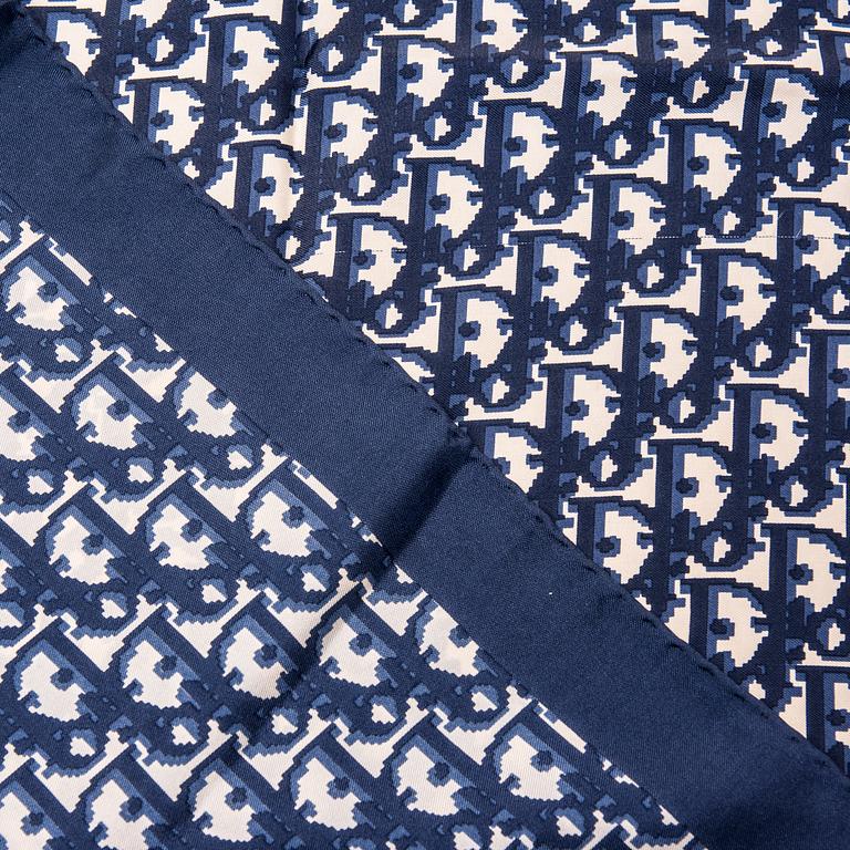 SCARF, Christian Dior.