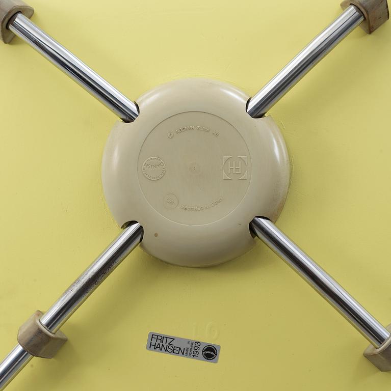 STOL, "Myran", Arne Jacobsen för Fritz Hansen, daterad 1993.