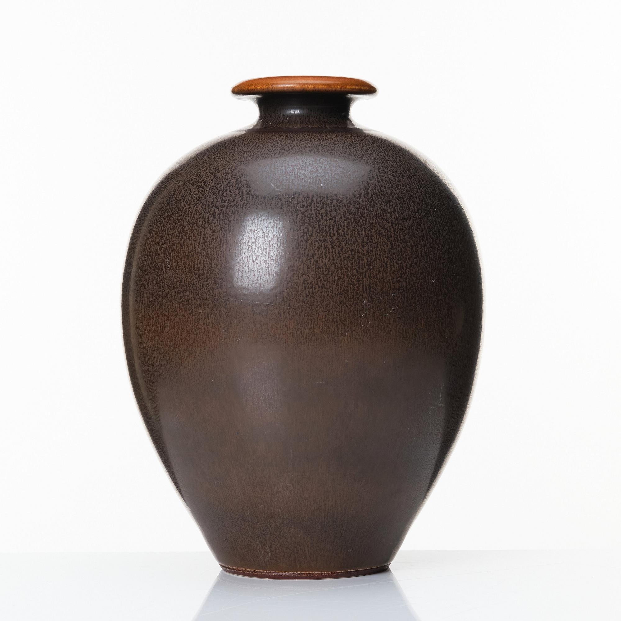 Berndt Friberg, a stoneware vase, Gustavsberg studio, Sweden 1964.