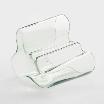 Alvar Aalto, A '3030' vase signed, Alvar Aalto 100 Iittala 1998.
