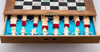 SCHACKBRÄDE med PJÄSER, Kina. 1900-talets mitt.