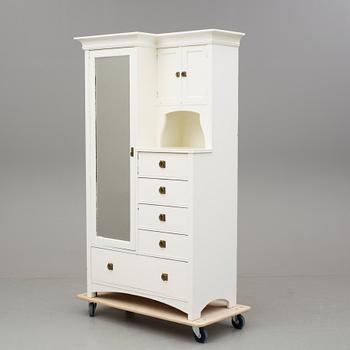 KLÄDSKÅP, 1900-talets början.