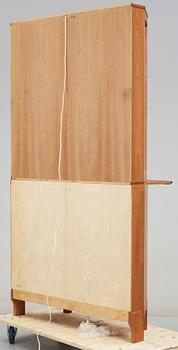 VITRINSKÅP, "Undantaget" Carl Malmsten, Åfors Möbelfabrik, 1900-talets andra hälft.