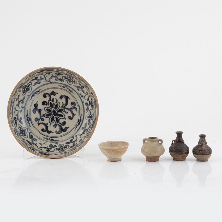 Two ceramic bowls and three small ewers, South east Asia, 16th century.