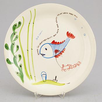 STIG LINDBERG, A set of 12 "Löja" creamware plates, Gustavsberg, Sweden.