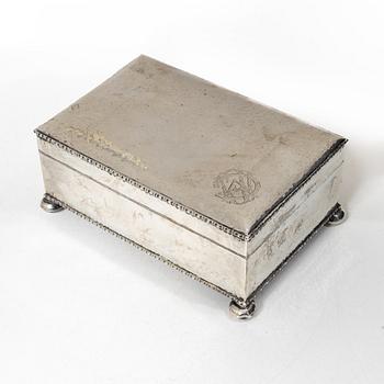 Skrin, silver, svensk importstämpel, Stockholm 1923.