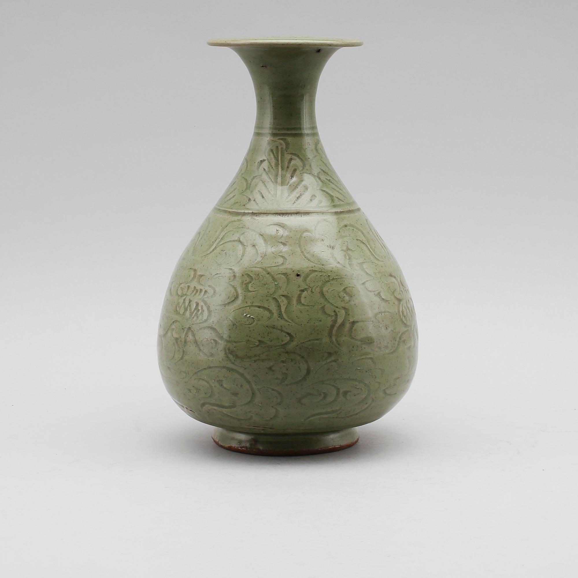 VAS, porslin, Kina, mingstil, 1900-/2000-tal.