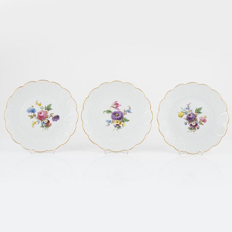 A set of six Meissen porcelain plates, circa 1900.