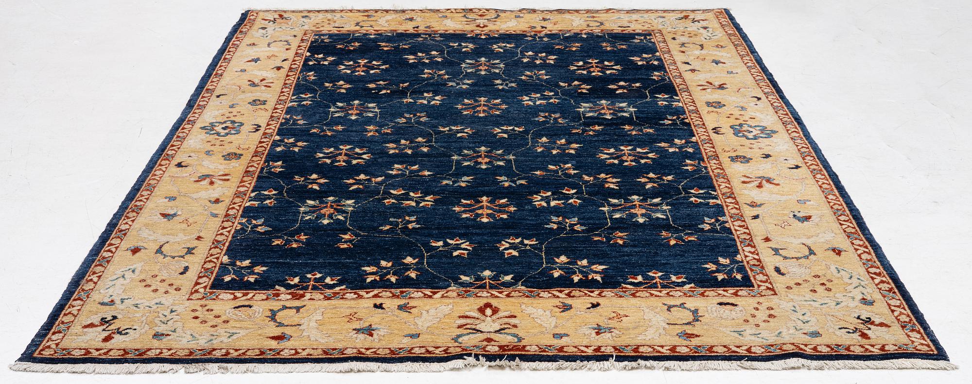 Matta, orientalisk, 302 x 202 cm.