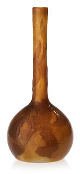923. An Emile Gallé Art Nouveau firepolished cameo glass vase, France.