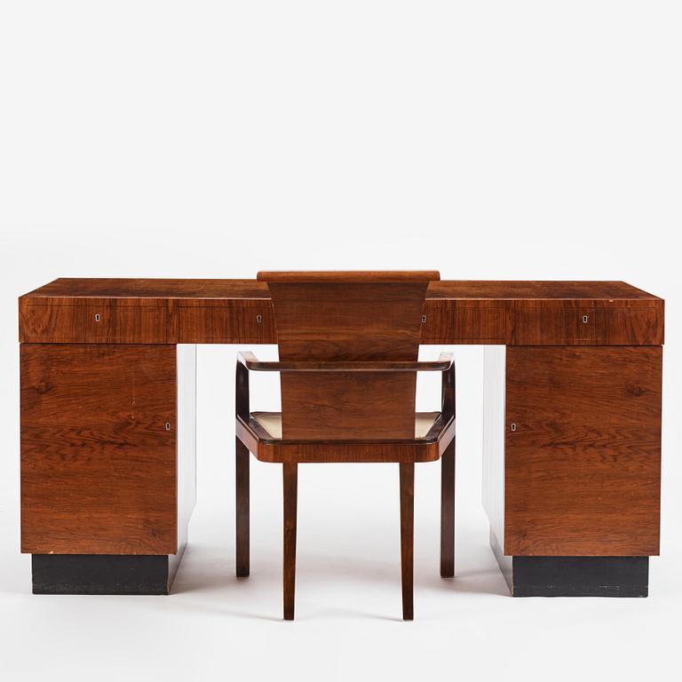 Kurt von Schmalensee, a desk and armchair, executed by AB David Blomberg for the Stockholm exhibition in 1930.