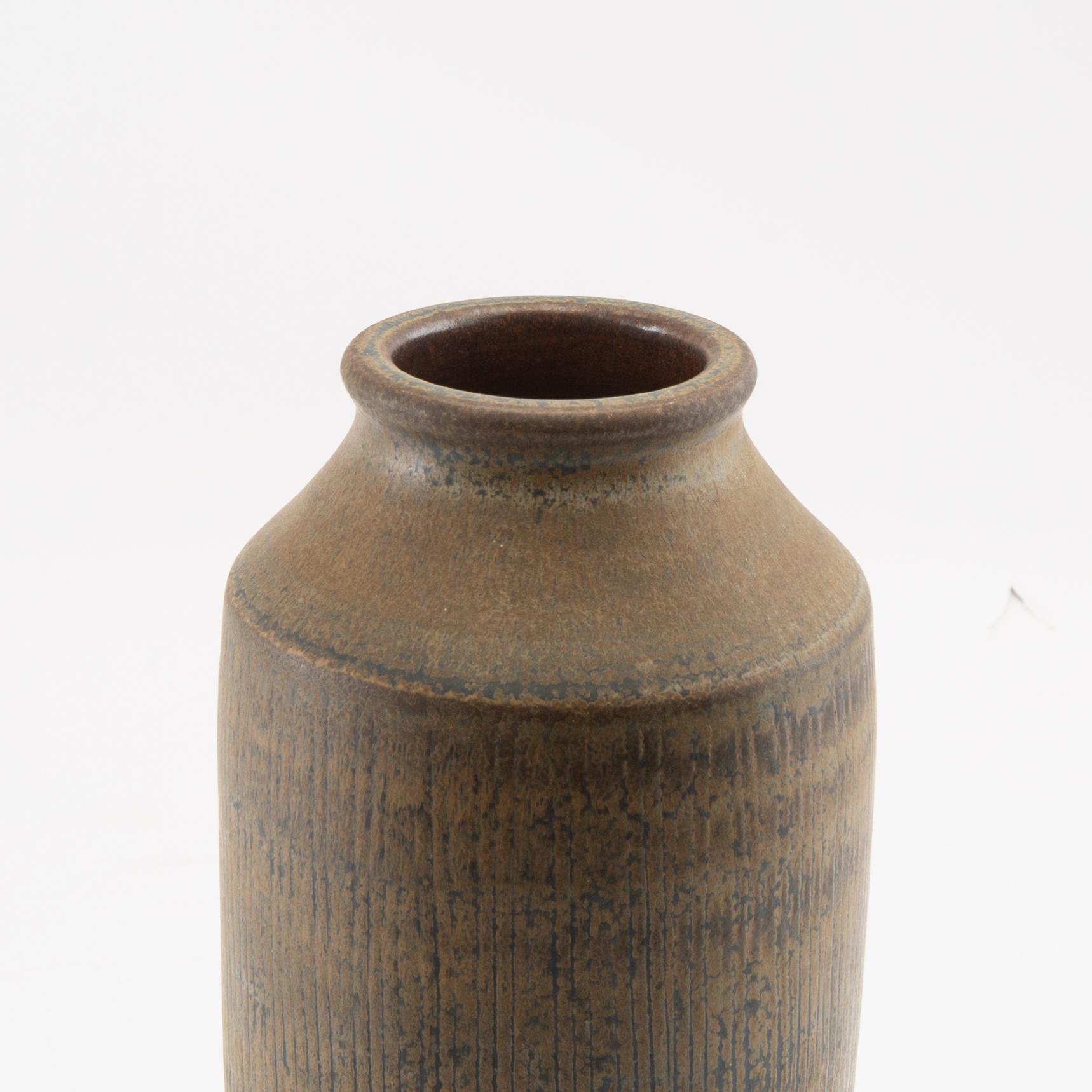 Arthur Andersson vaser 2 st Wallåkra stengods 1900-talets mitt.