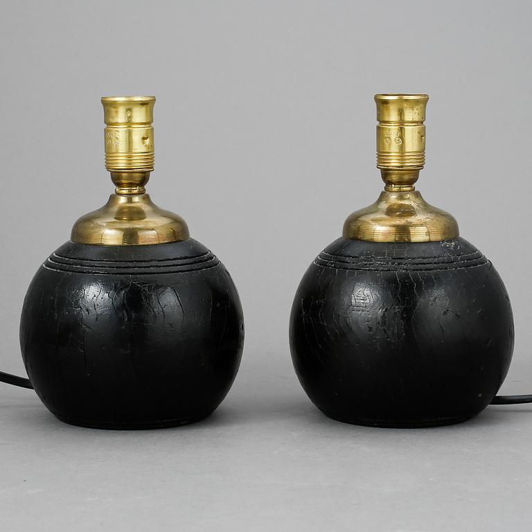 BOWLINGKLOTLAMPOR, sannolikt New England, troligen, 1900-talets början.