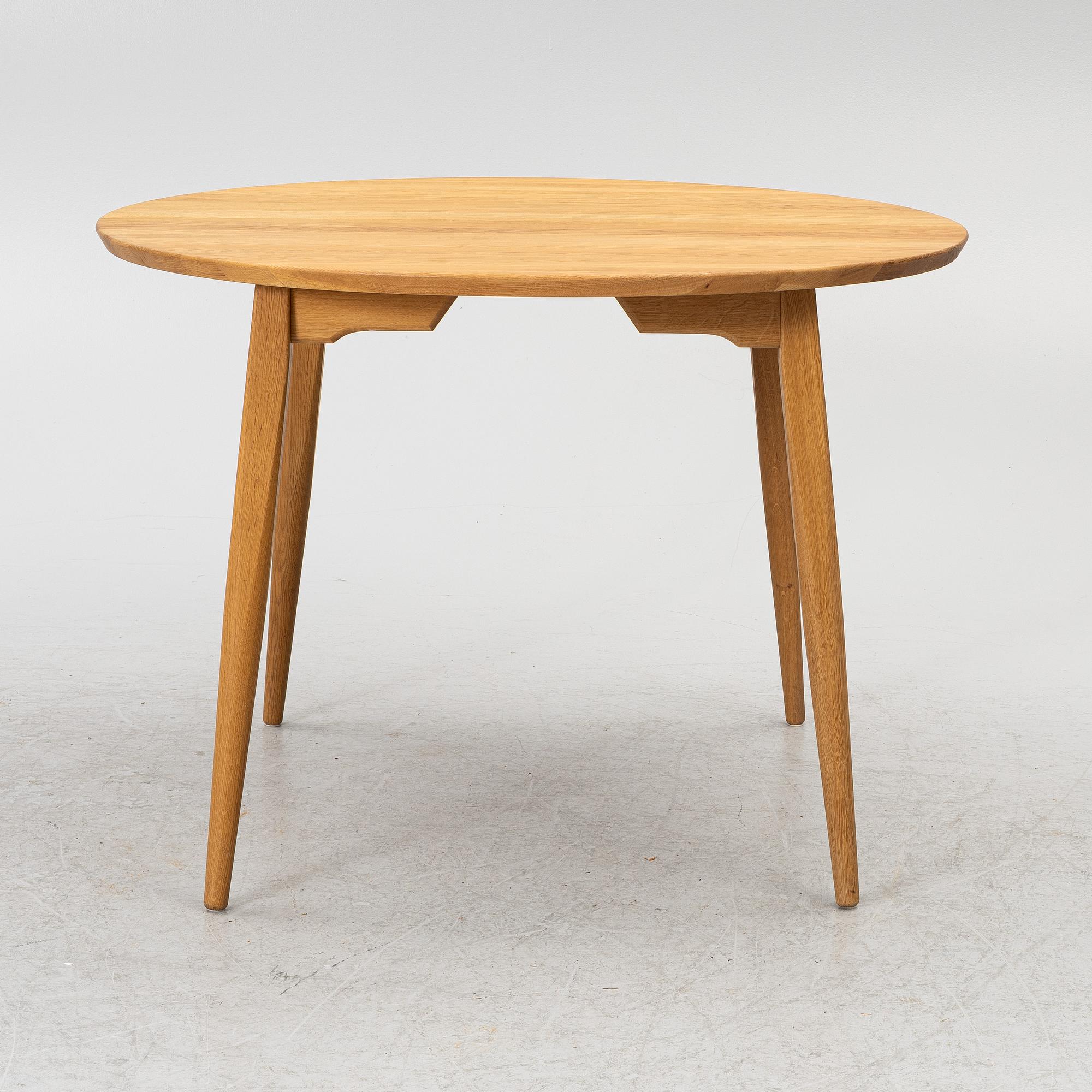 Dining table, "Timeless", Haslev, Denmark 2019.