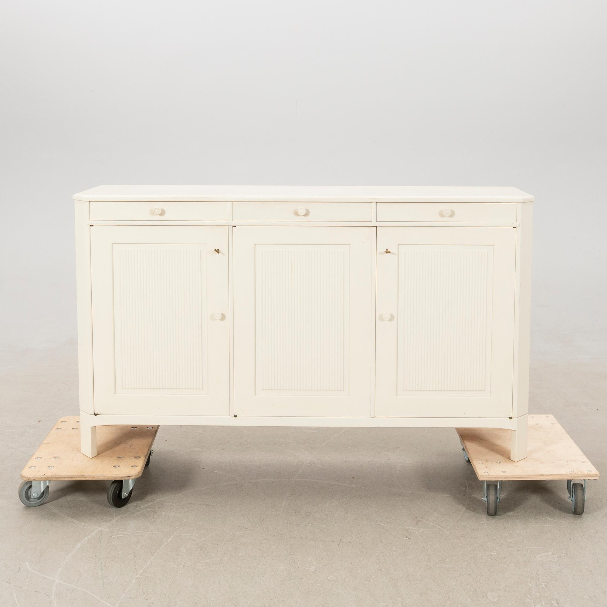 Carl Malmsten, sideboard "Herrgården" Waggeryds Möbelfabrik, second half of the 20th century.