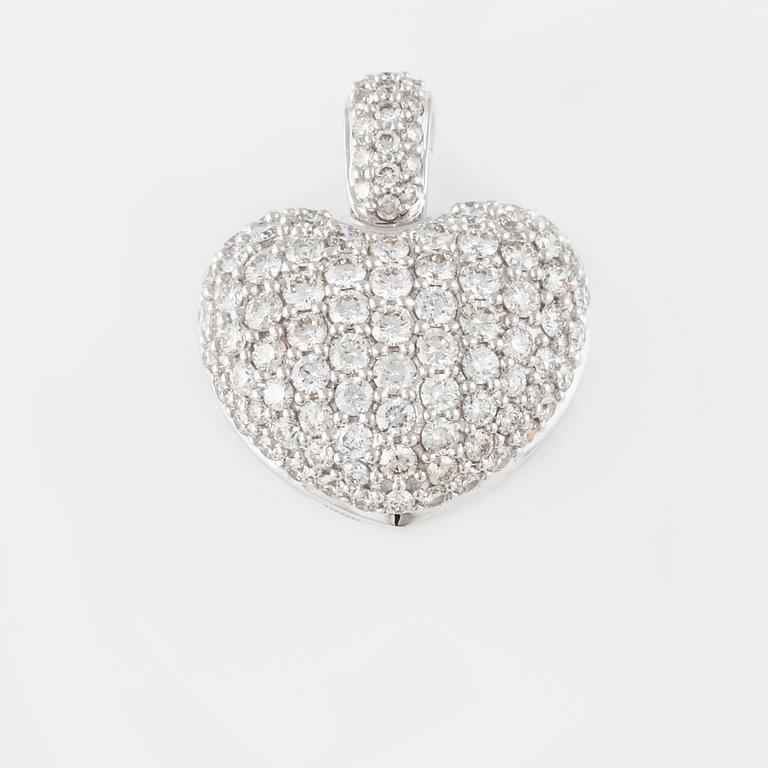HÄNGE, 18K vitguld med  100 briljantslipade diamanter 1.72 ct. Vikt  6,0 gram.