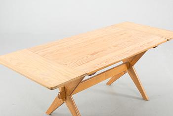 A NORWEIGIAN PINE TABLE, 20th century.
