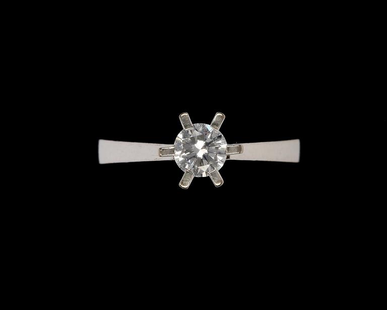 RING, brilliant cut diamond, 0.44 cts.