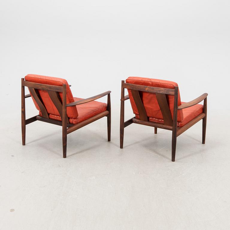 Grete Jalk, a pair of jacaranda amrchairs model no 118 from France & son Daverkosen 1950s.