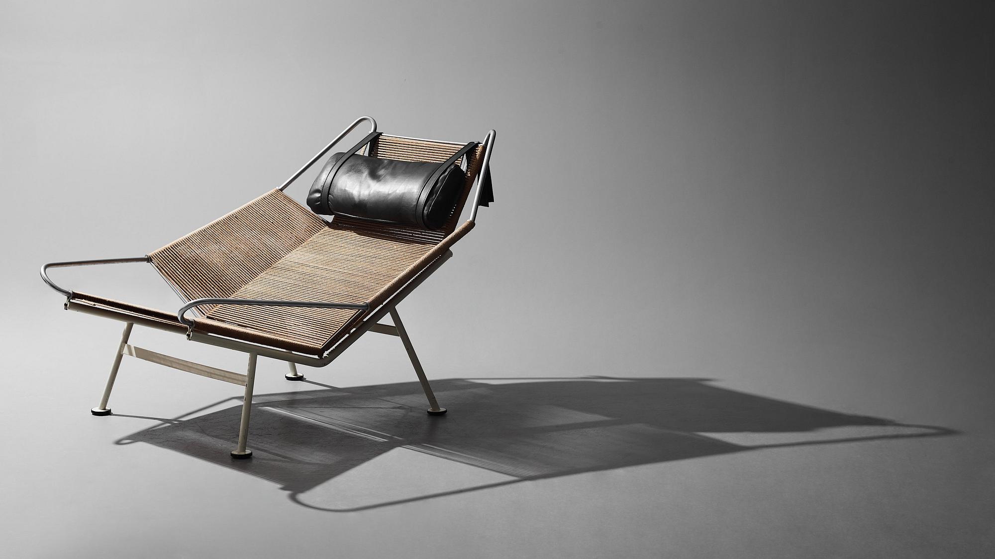 HANS J WEGNER, fåtölj, "Flag Halyard/Snørestolen" modell "GE 225" för Getama, Danmark.
